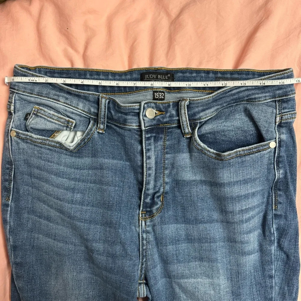 Judy Blue Midrise Distressed Bootcut Jeans - Size 15 - Picture 7 of 14
